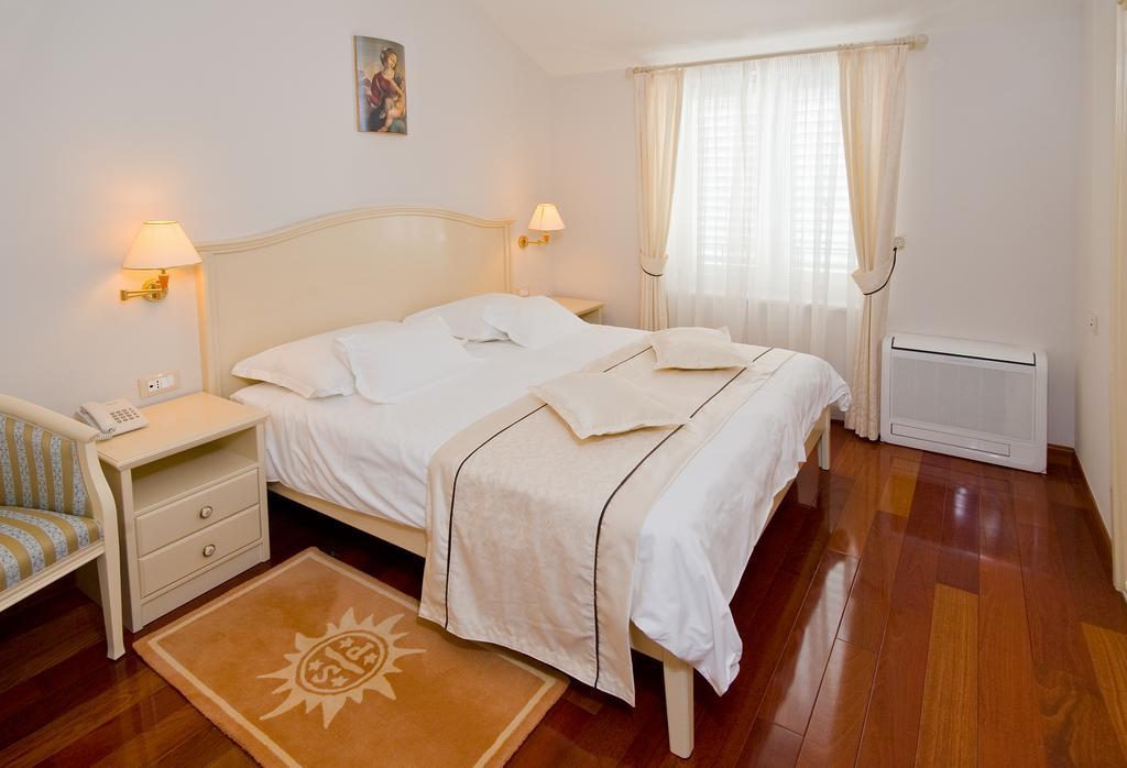 Hotel Sunceva Postelja Brela Εξωτερικό φωτογραφία