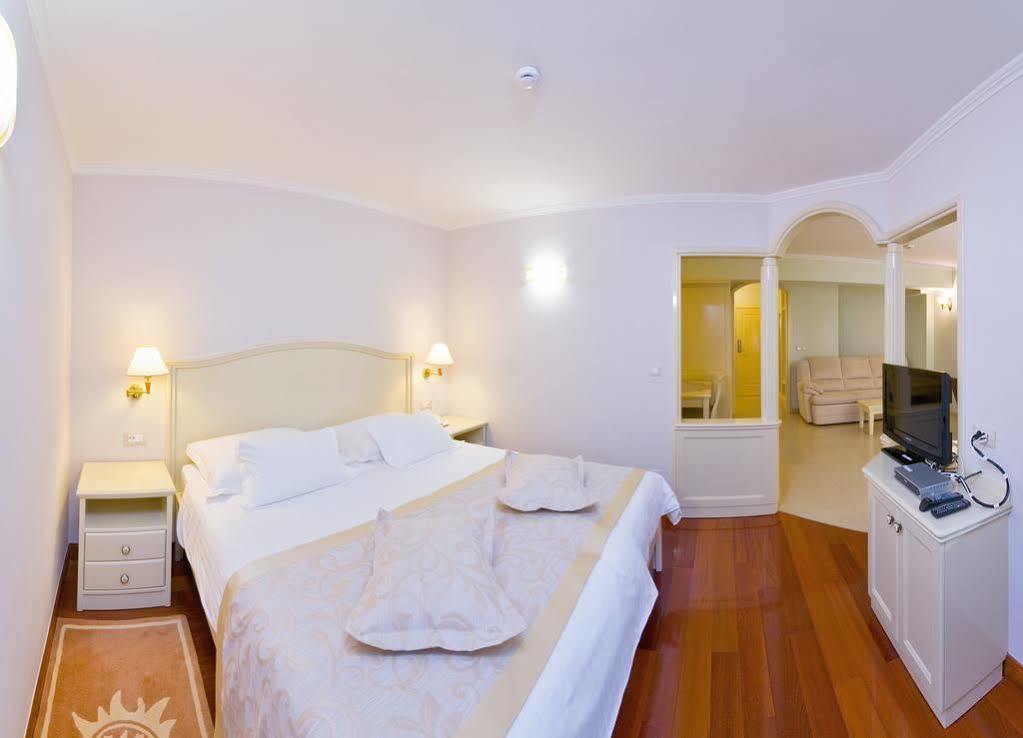 Hotel Sunceva Postelja Brela Εξωτερικό φωτογραφία